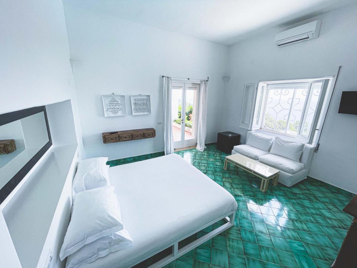 Il Carrubo Capri Country house