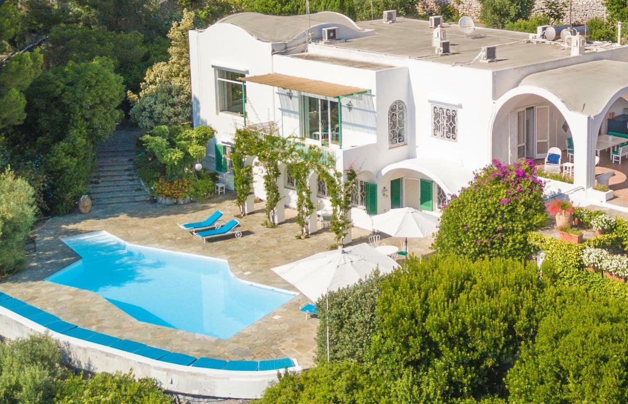 Il Carrubo Capri Country house *